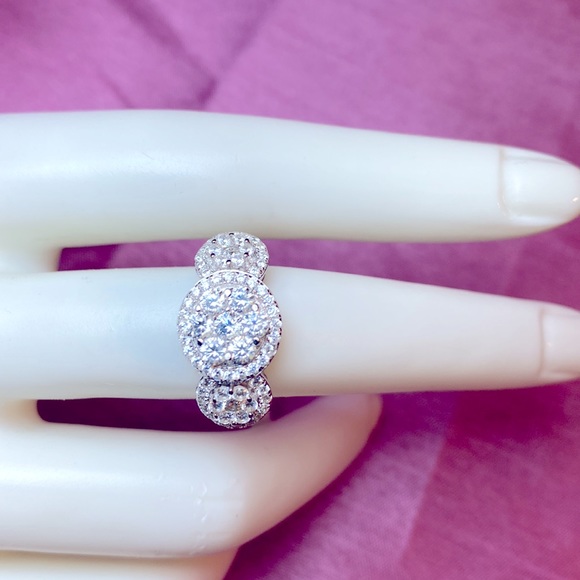 So Sparkly! Earrings and Ring Set - Picture 7 of 12